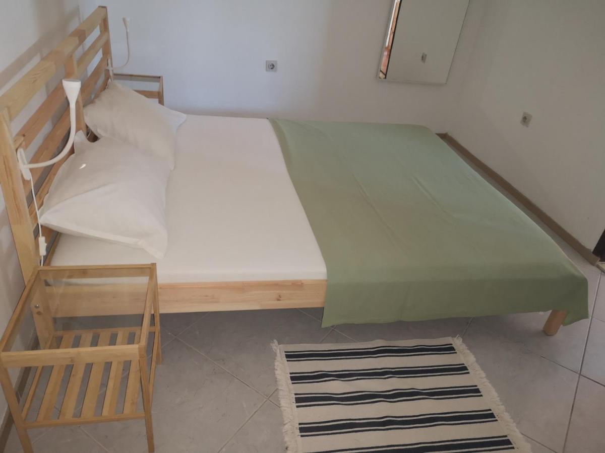 Apartments Bassi Stara Baska Bagian luar foto