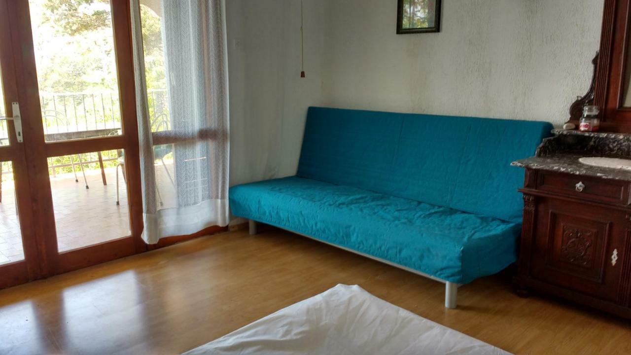 Apartments Bassi Stara Baska Bagian luar foto