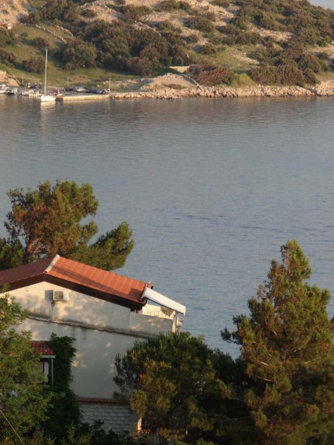 Apartments Bassi Stara Baska Bagian luar foto