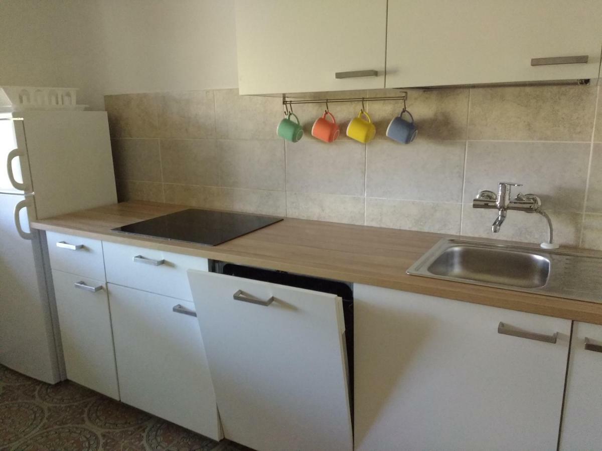 Apartments Bassi Stara Baska Bagian luar foto