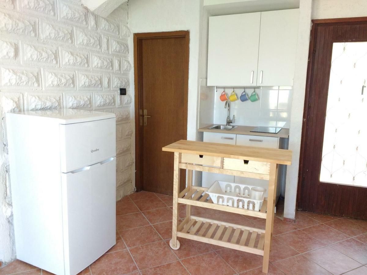 Apartments Bassi Stara Baska Bagian luar foto