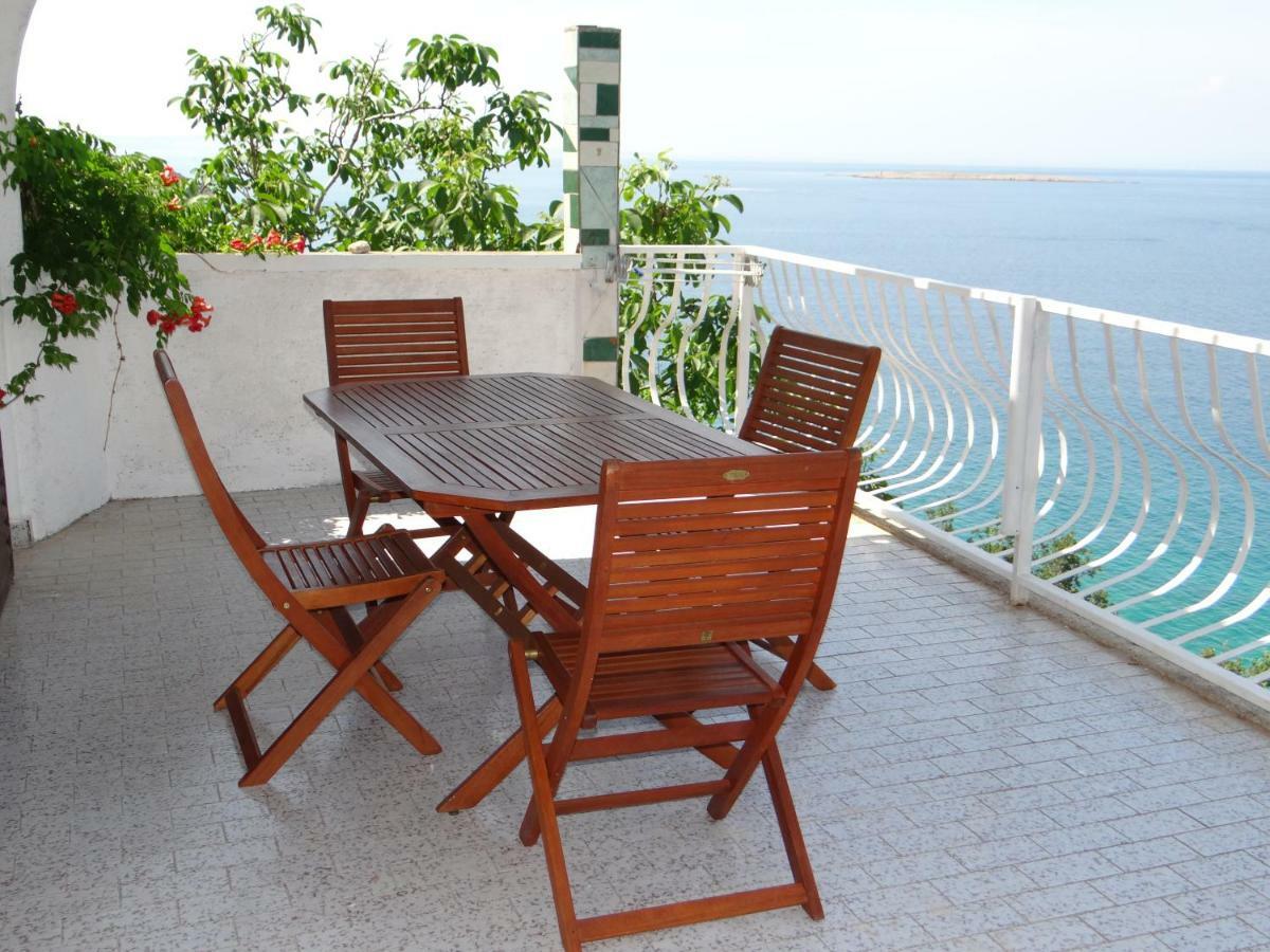Apartments Bassi Stara Baska Bagian luar foto